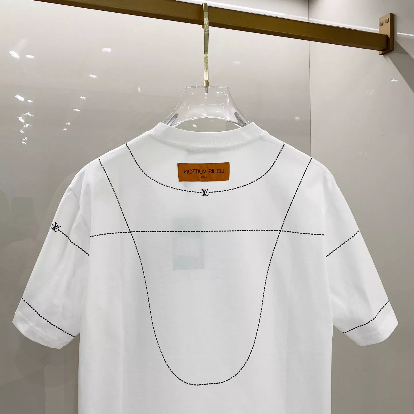 ModernLook 407 Louis Vuitton LV T-Shirts Short Sleeved For Unisex