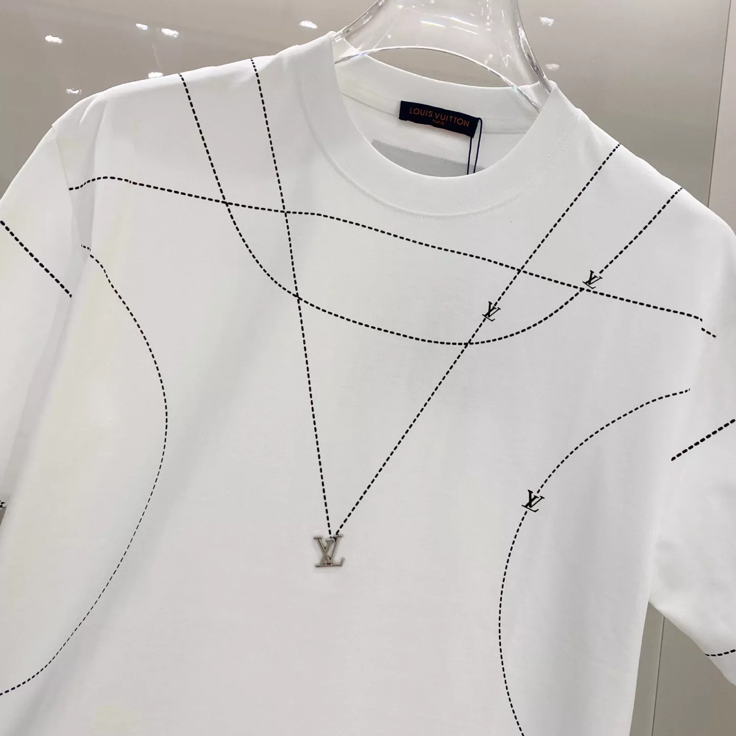 ModernLook 407 Louis Vuitton LV T-Shirts Short Sleeved For Unisex