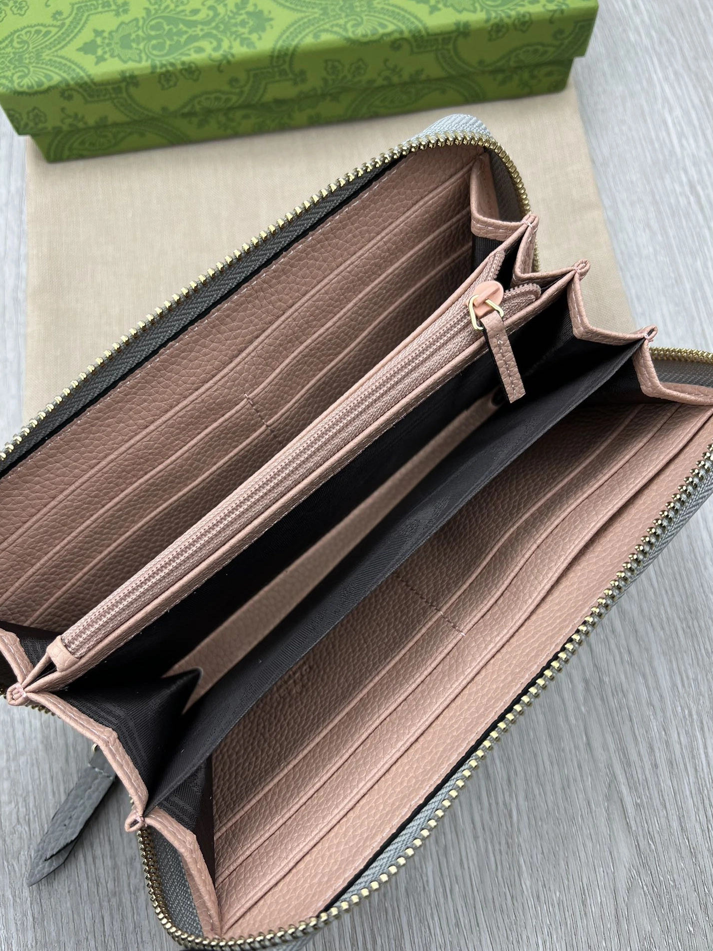 ModernLook 4166 Gucci Wallets For Women