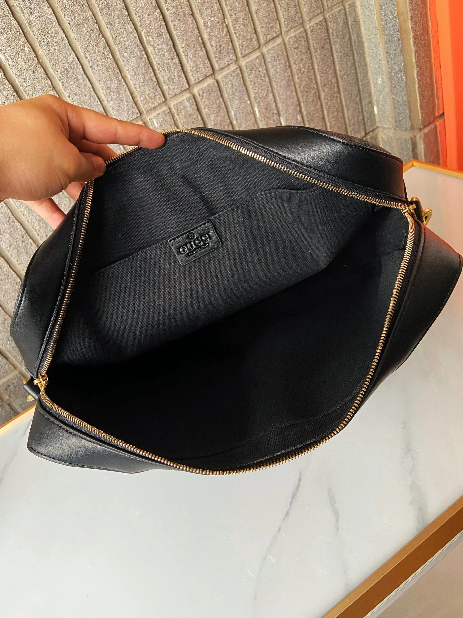 ModernLook 4356 Gucci AAA Man Handbags