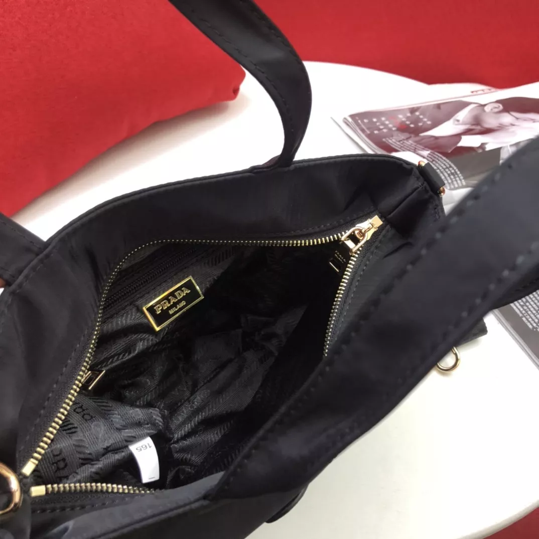 ModernLook 4416 Prada AAA Quality Handbags For Women
