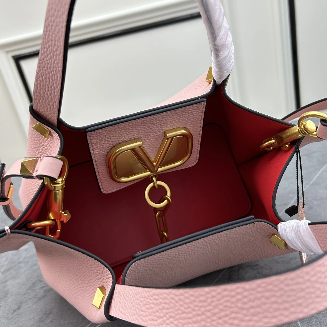 ModernLook 455 Valentino AAA Quality Handbags For Women