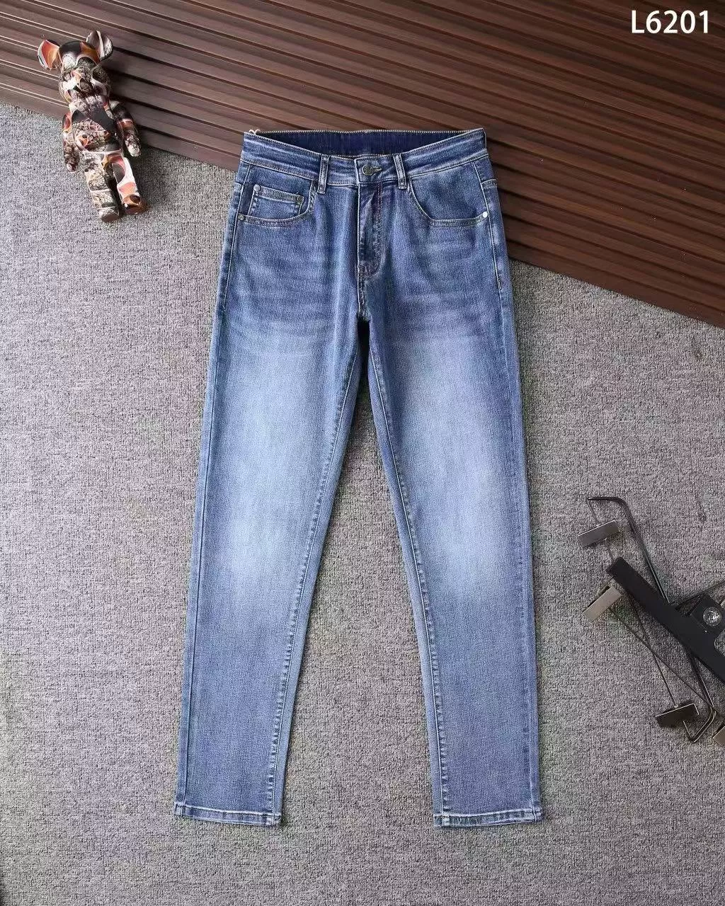 ModernLook 4573 Louis Vuitton LV Jeans For Men