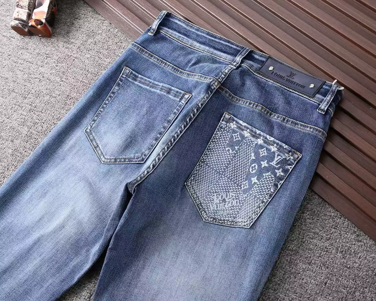 ModernLook 4573 Louis Vuitton LV Jeans For Men