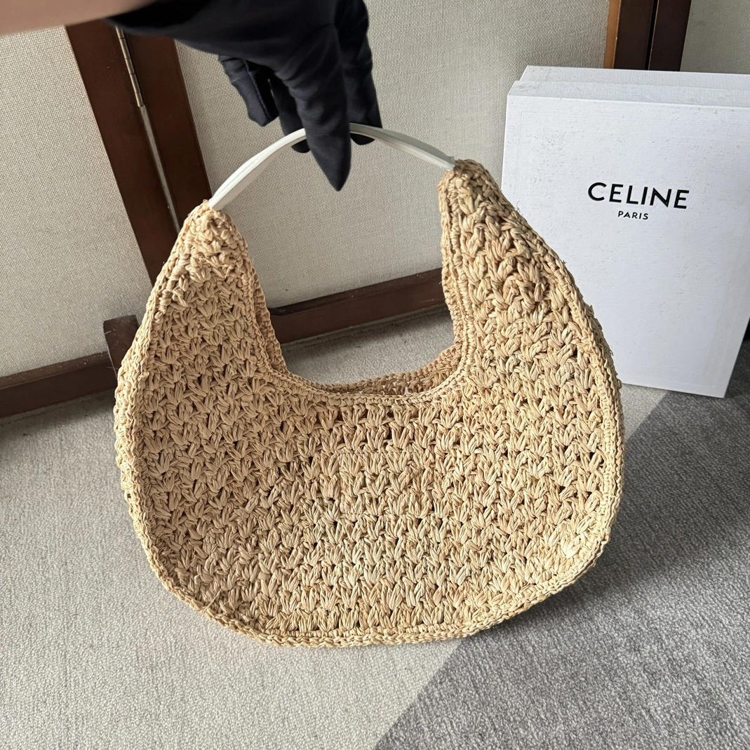 ModernLook 4583 Celine AAA Quality Handbags For Women