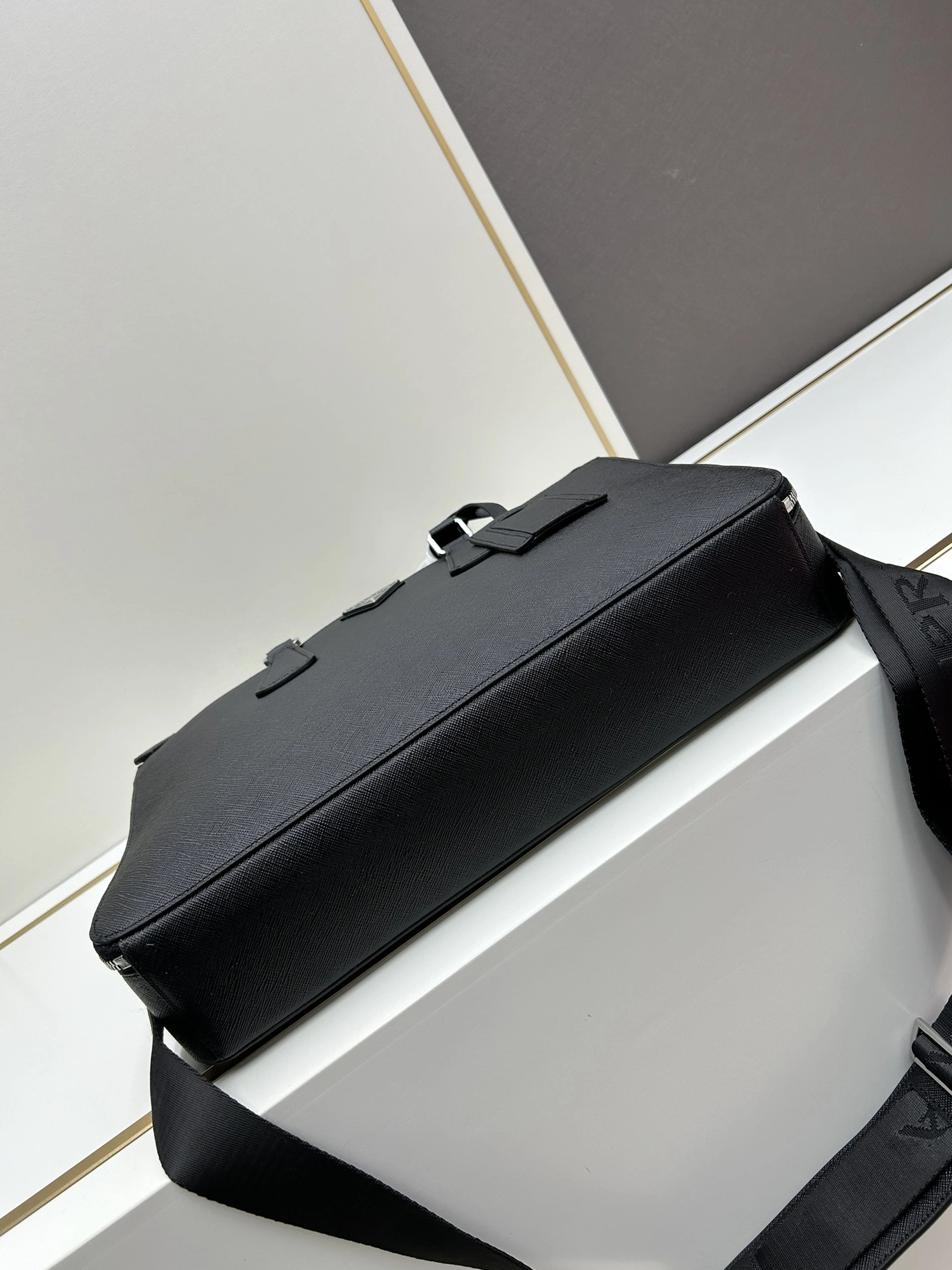 ModernLook 4644 Prada AAA Man Handbags