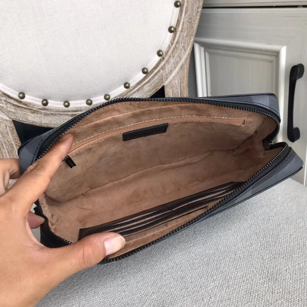 ModernLook 4668 Burberry AAA Man Wallets