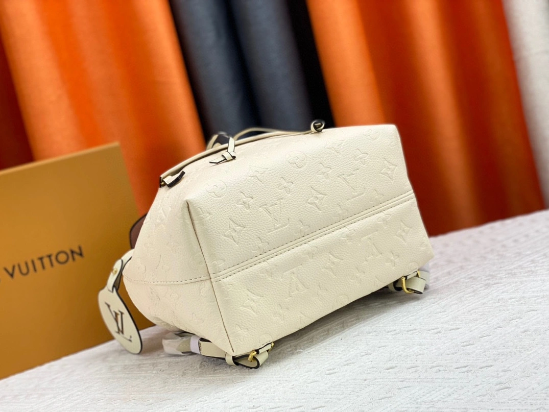 ModernLook 4714 Louis Vuitton AAA Quality Backpacks For Women