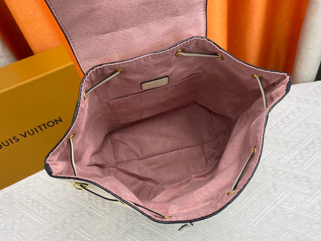 ModernLook 4714 Louis Vuitton AAA Quality Backpacks For Women