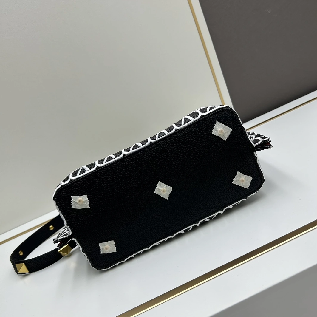 ModernLook 5296 Valentino AAA Quality Handbags For Women