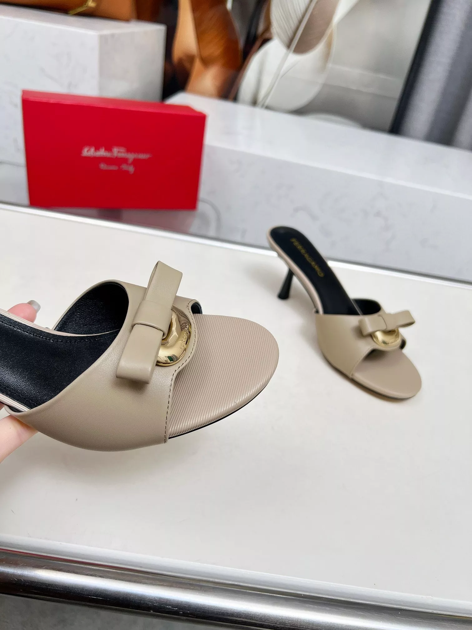 ModernLook 542 Salvatore Ferragamo Slippers For Women