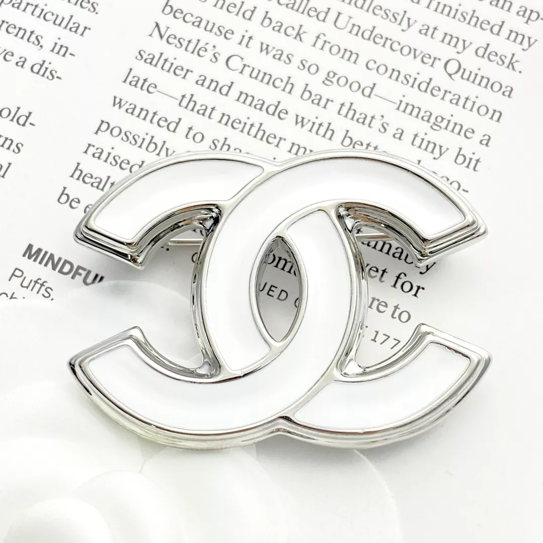 ModernLook 555 Chanel Brooches For Women