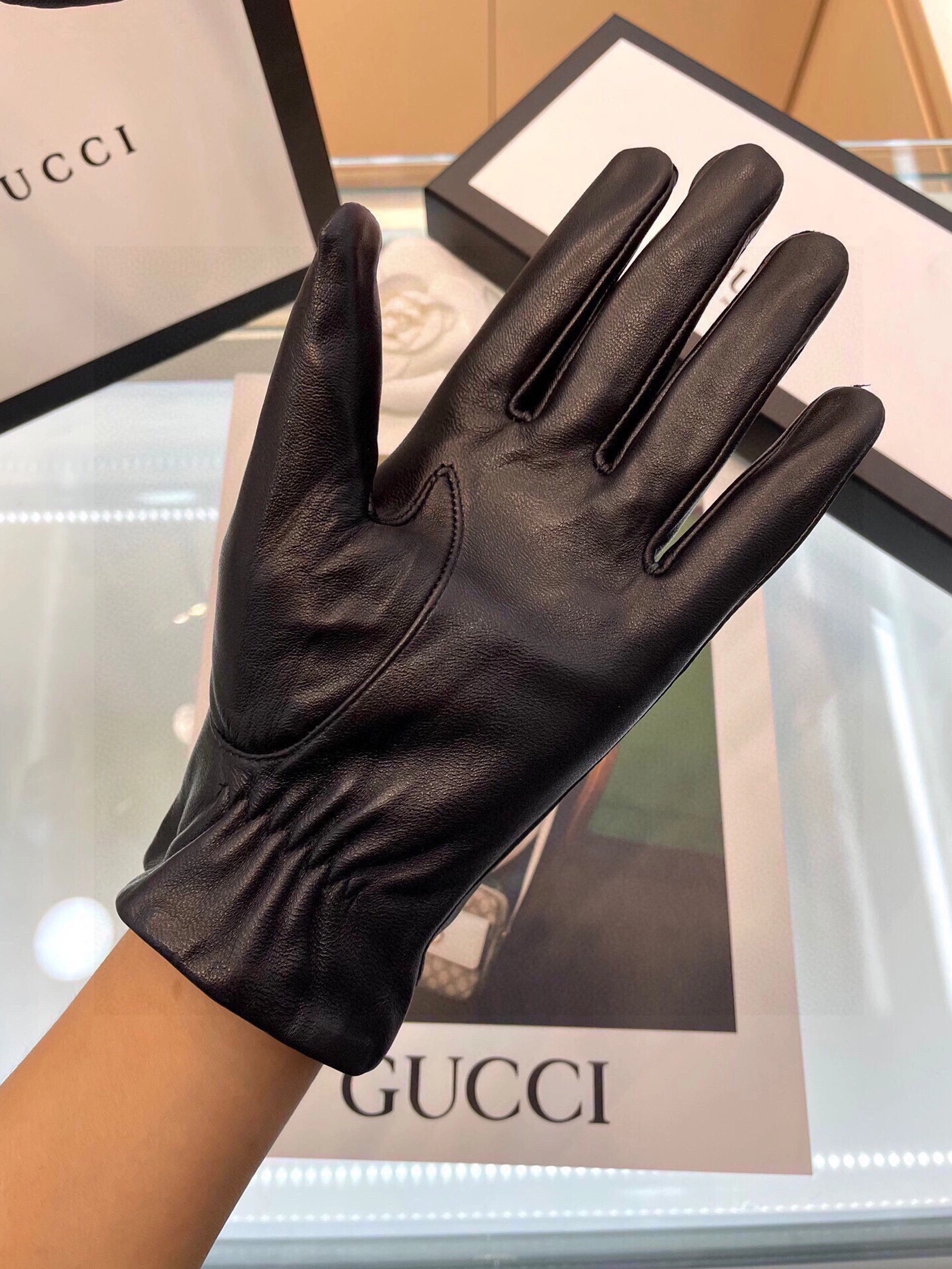 ModernLook 5768 Gucci Gloves For Women