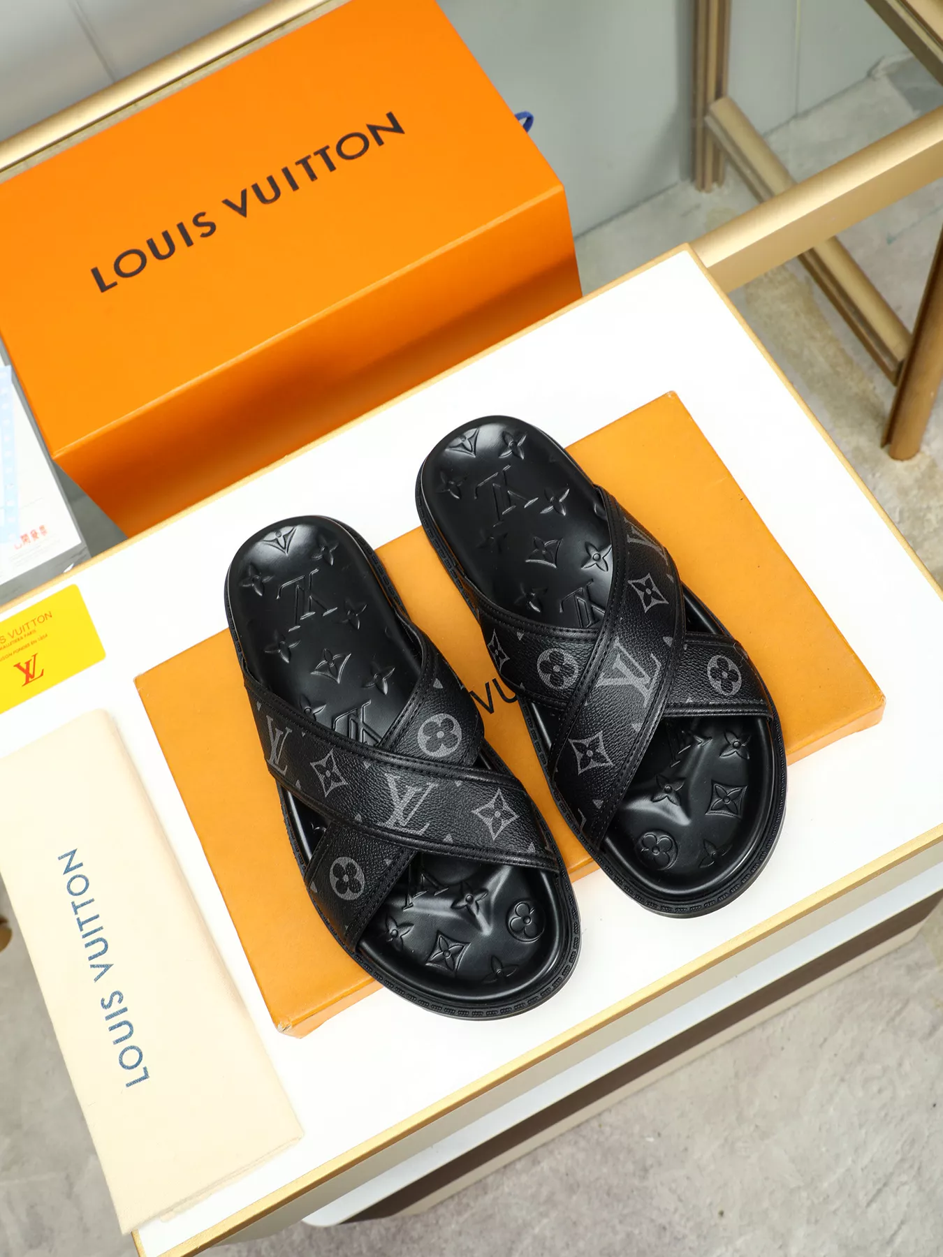 ModernLook 5800 Louis Vuitton Slippers For Men