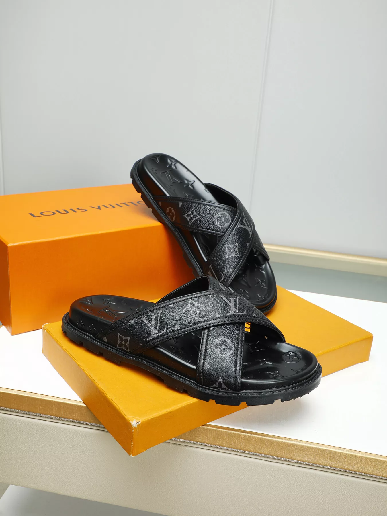 ModernLook 5800 Louis Vuitton Slippers For Men