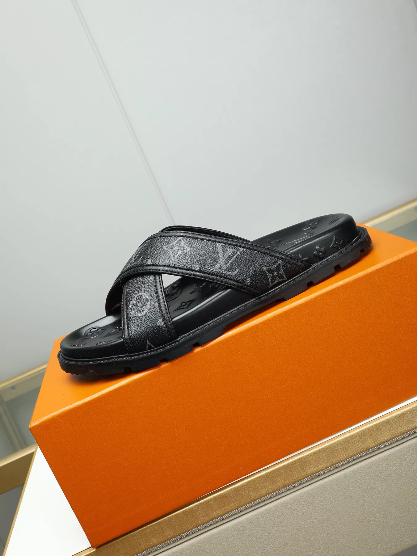 ModernLook 5800 Louis Vuitton Slippers For Men