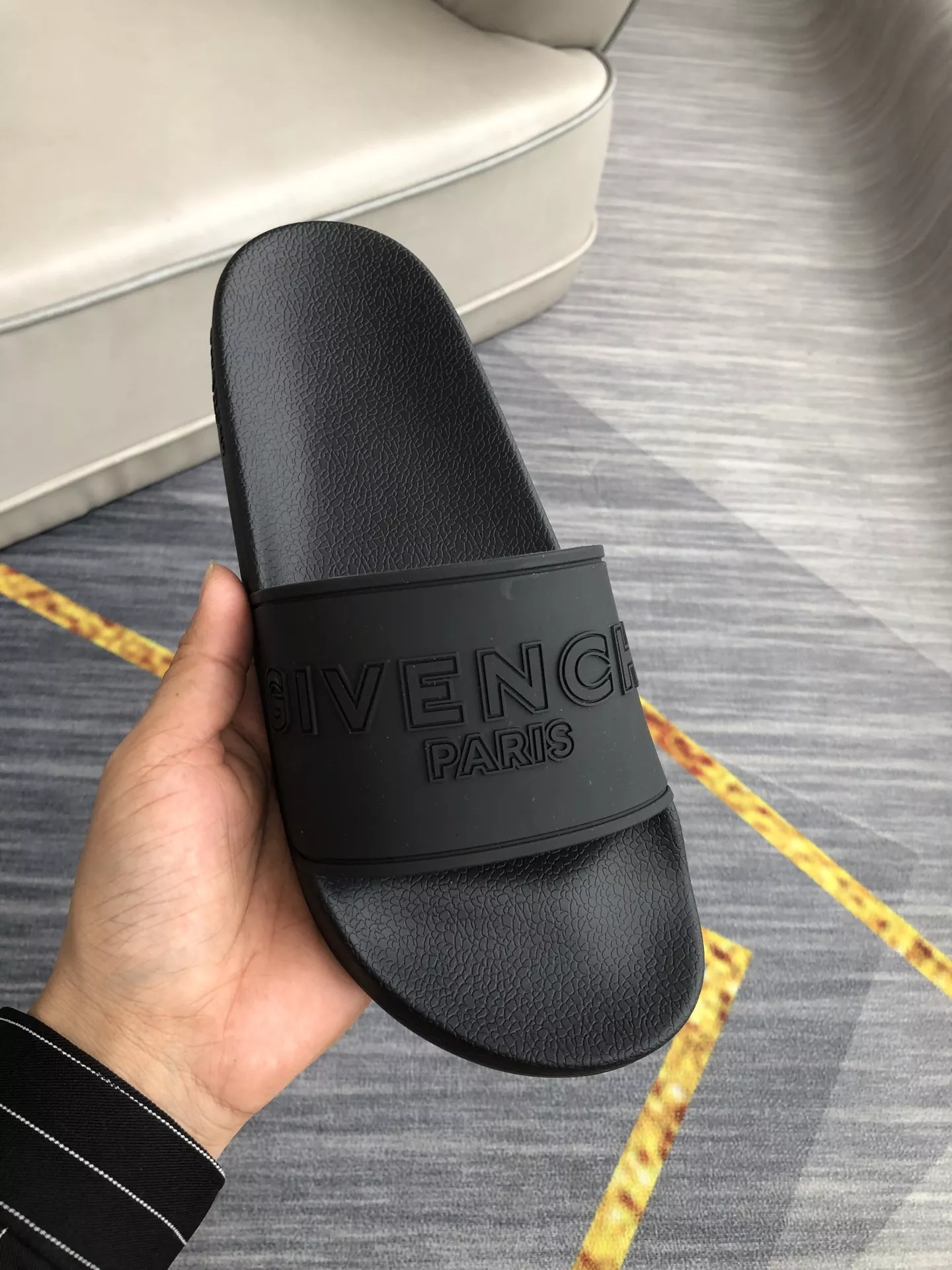 ModernLook 6033 Givenchy Slippers For Men