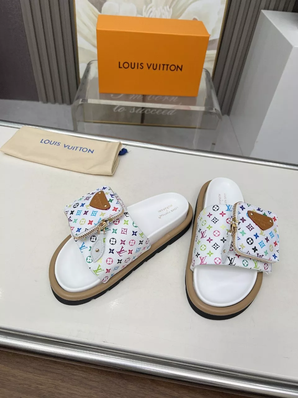 ModernLook 6073 Louis Vuitton Slippers For Women