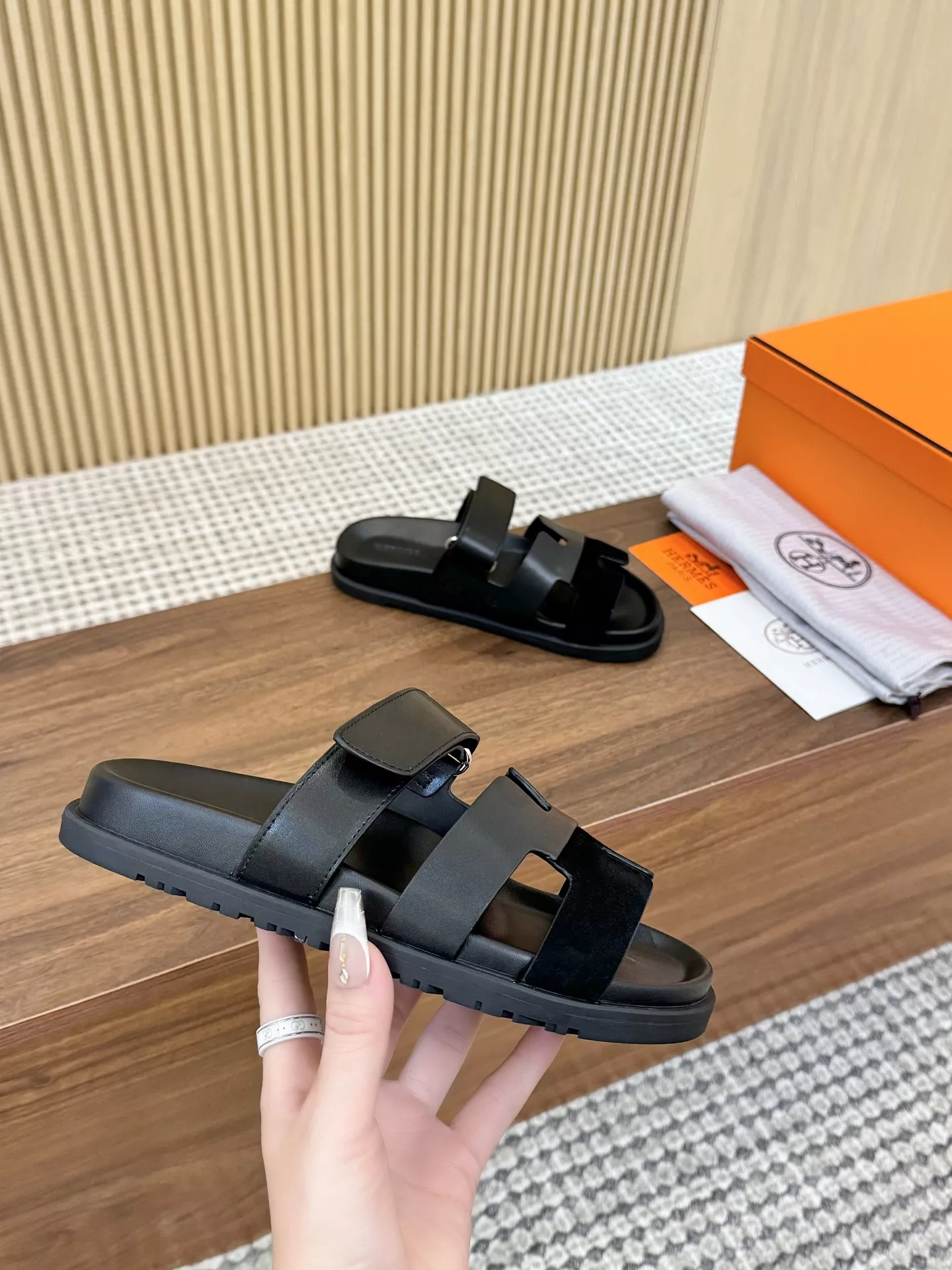 ModernLook 6339 Hermes Slippers For Men