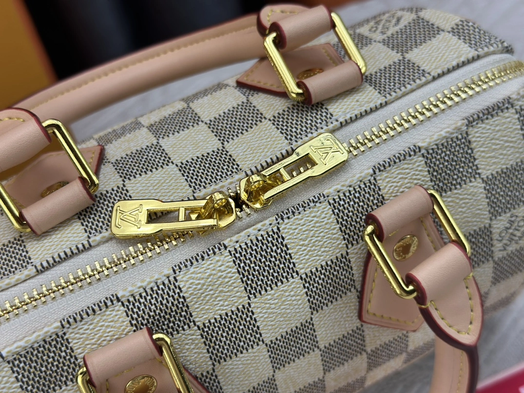 ModernLook 6456 Louis Vuitton AAA Quality Handbags For Women