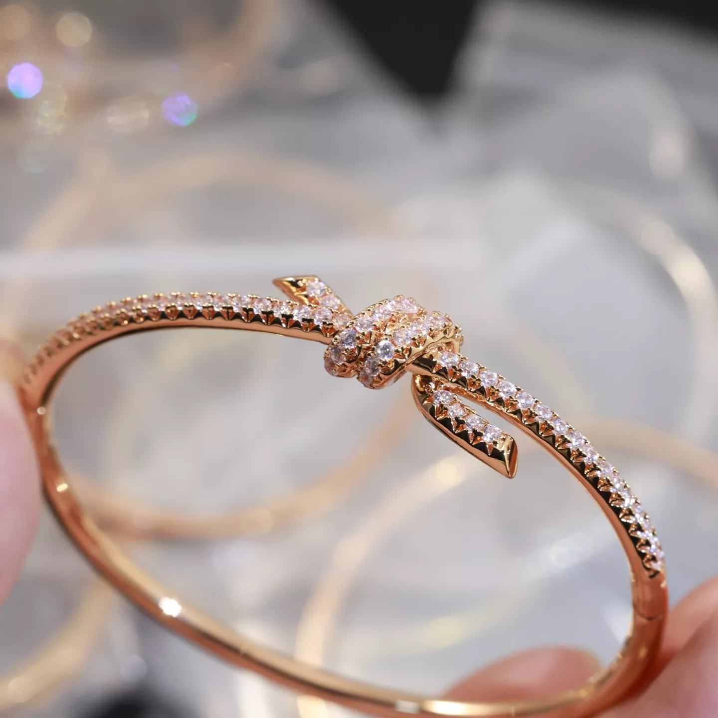 ModernLook 6468 Tiffany Bracelets