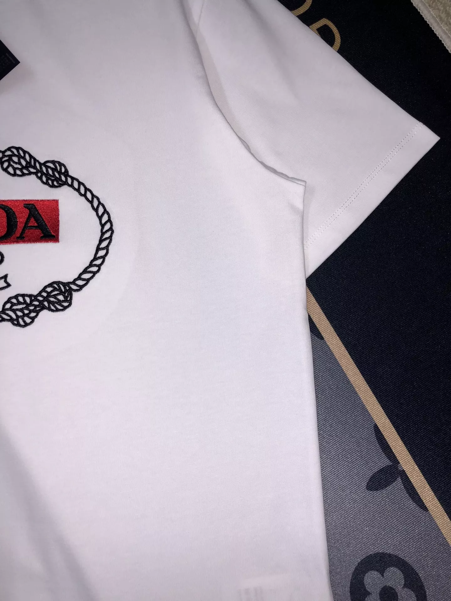 ModernLook 6549 Prada T-Shirts Short Sleeved For Unisex