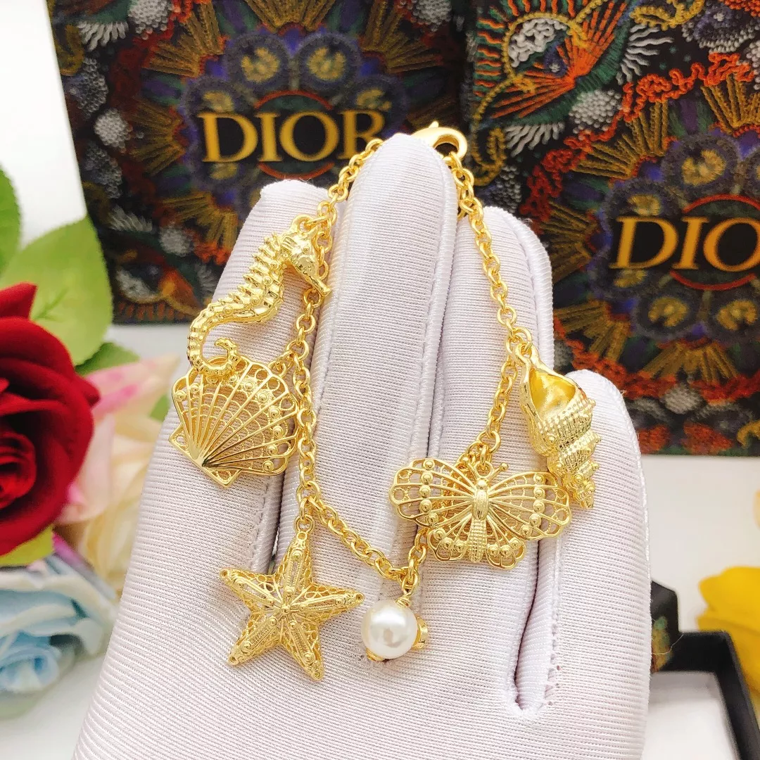 ModernLook 674 Christian Dior Bracelets For Women