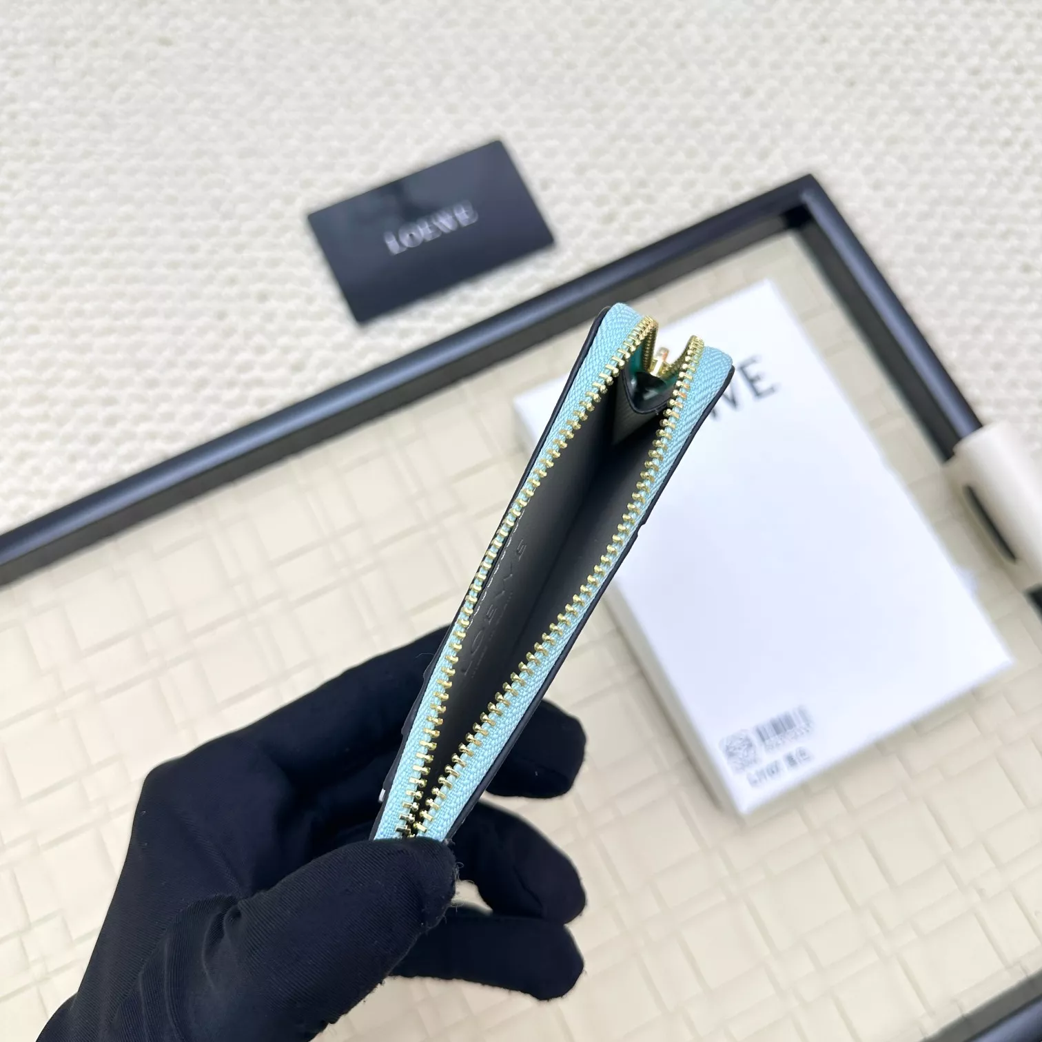 ModernLook 6794 LOEWE Card Case