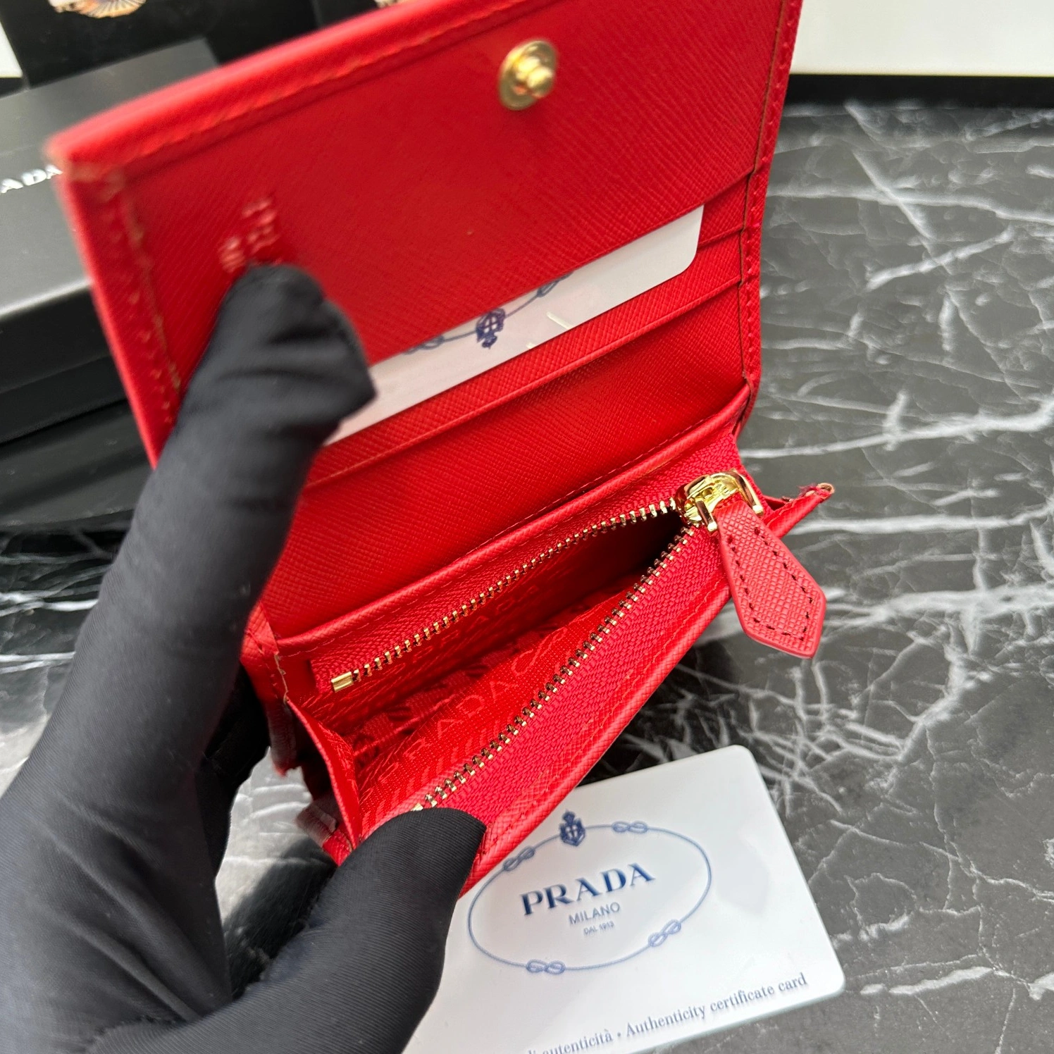 ModernLook 6837 Prada Wallets For Women