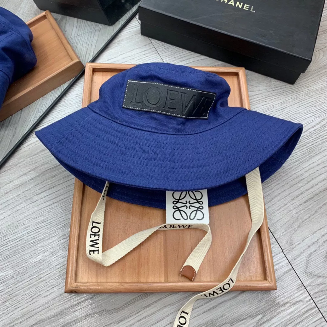 ModernLook 7123 LOEWE Caps