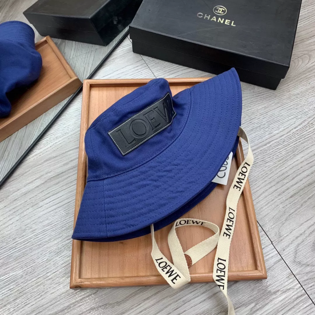 ModernLook 7123 LOEWE Caps