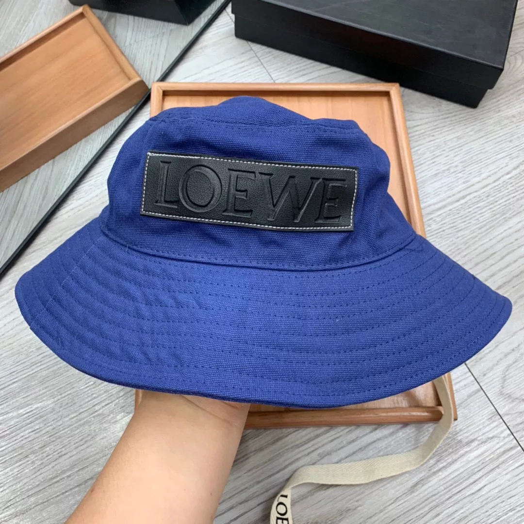 ModernLook 7123 LOEWE Caps