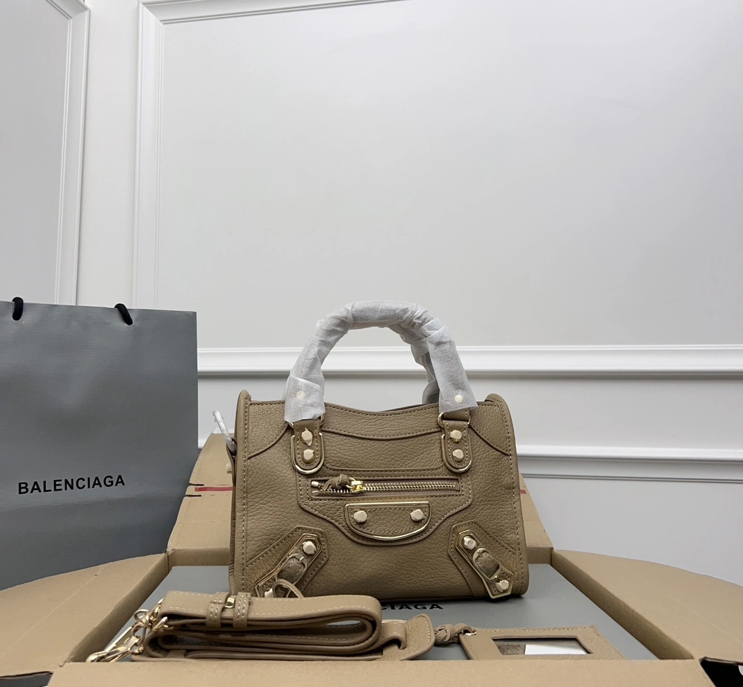 ModernLook 7145 Balenciaga AAA Quality Handbags For Women
