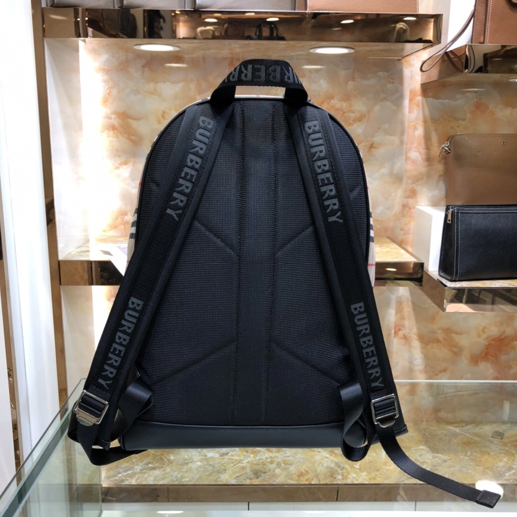 ModernLook 7204 Burberry AAA Man Backpacks