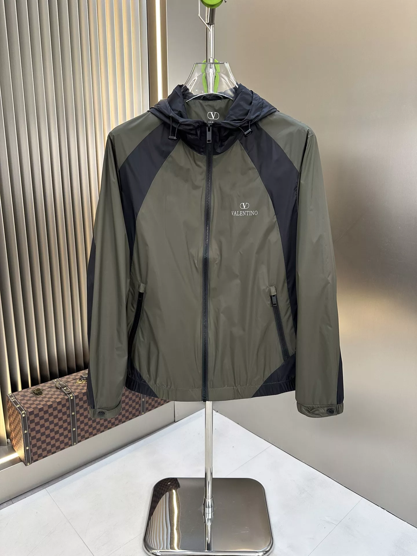 ModernLook 7296 Valentino Jackets Long Sleeved For Unisex