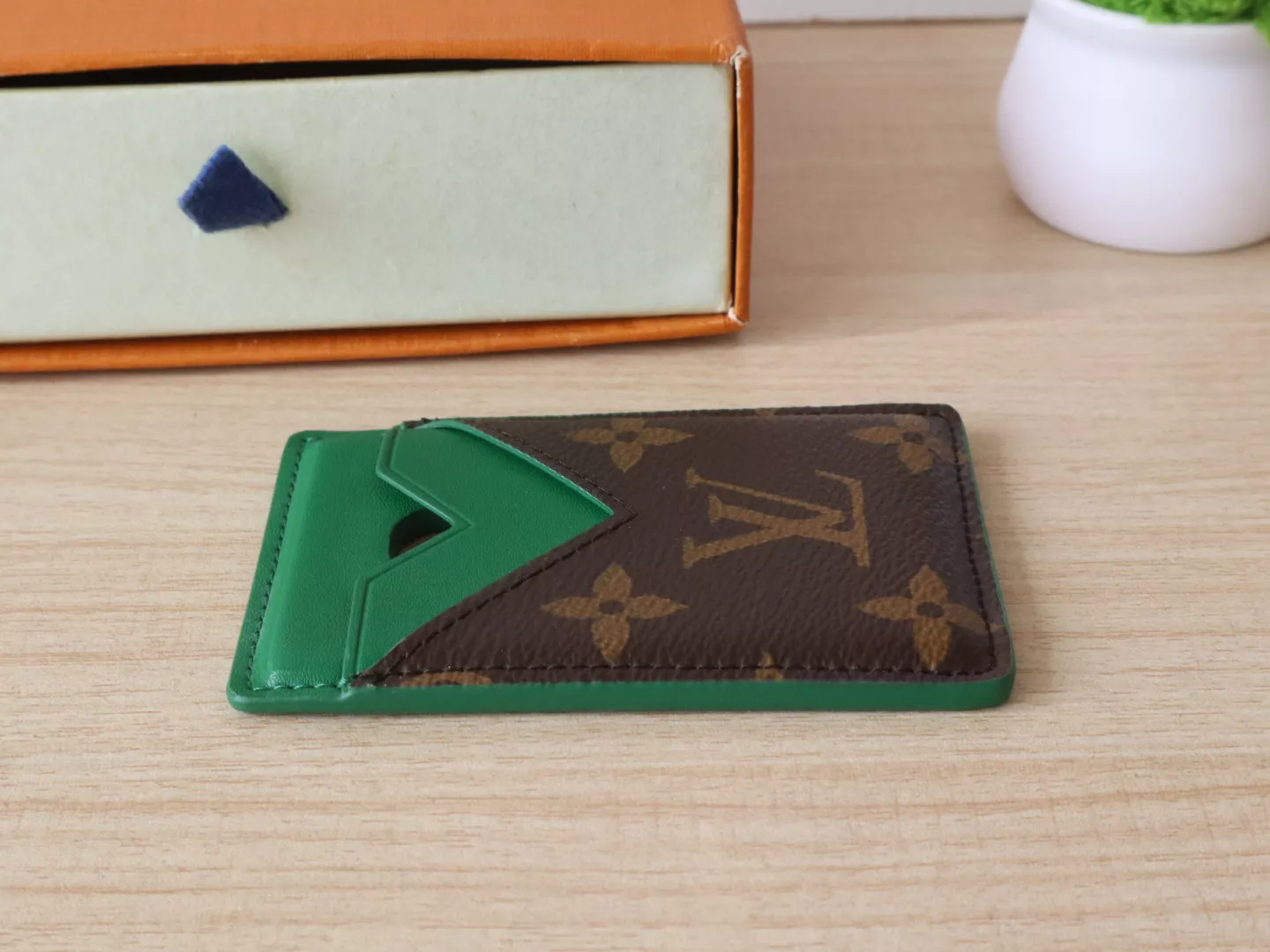 ModernLook 7315 Louis Vuitton LV Card Case For Women