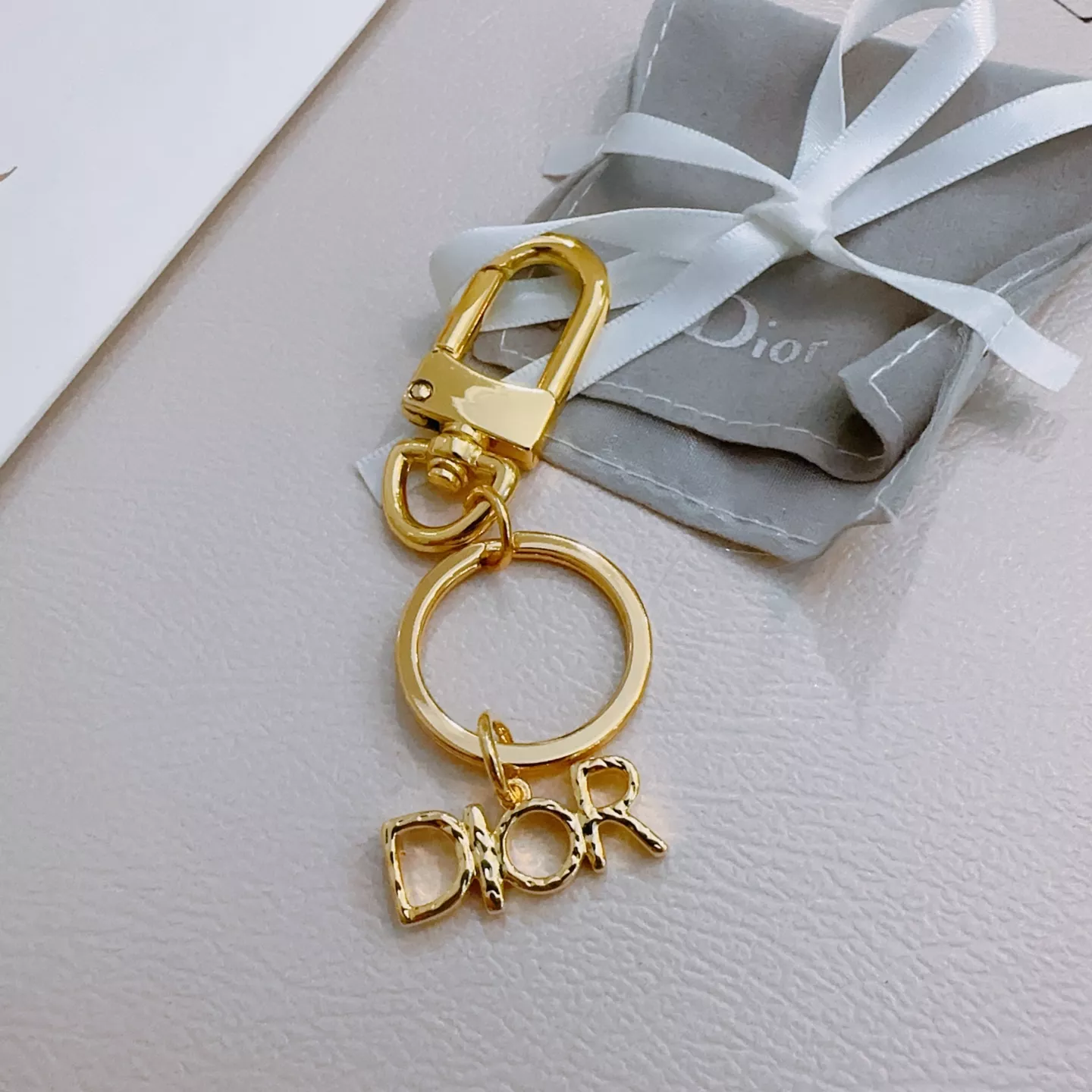 ModernLook 7536 Christian Dior Key Holder And Bag Buckle