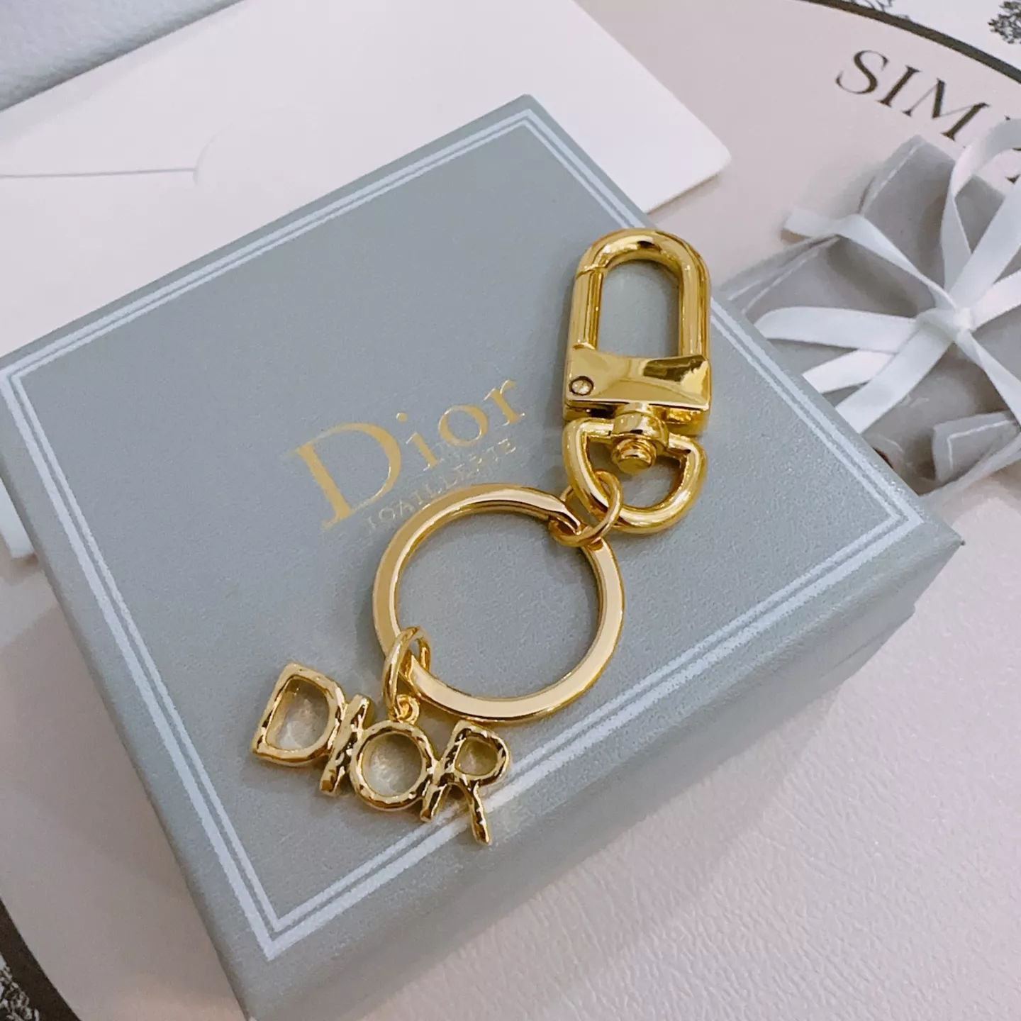 ModernLook 7536 Christian Dior Key Holder And Bag Buckle