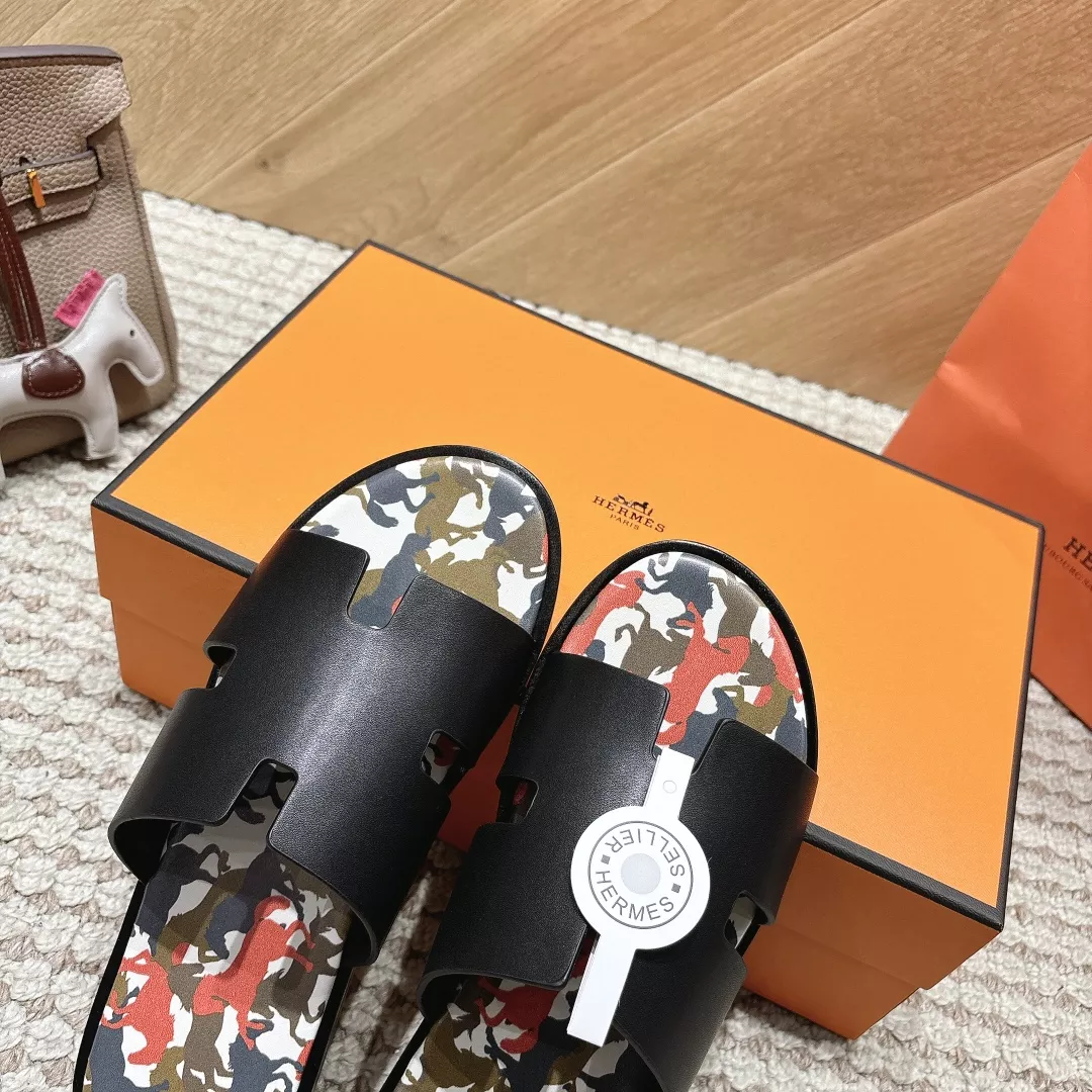 ModernLook 7730 Hermes Slippers For Men