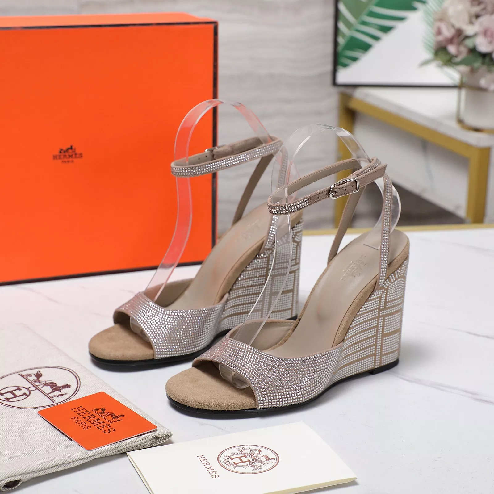 ModernLook 8034 Hermes Sandal For Women