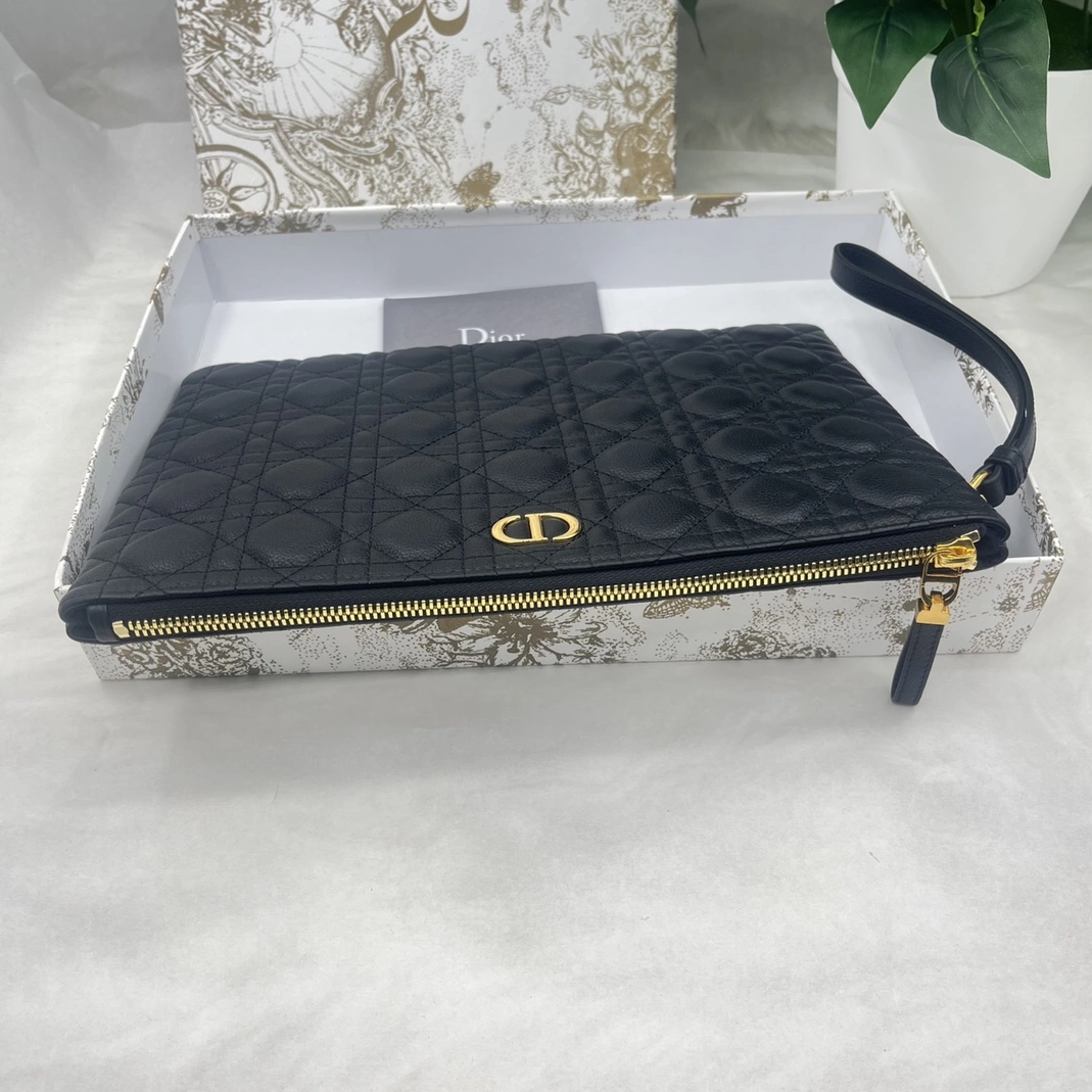 ModernLook 8113 Christian Dior AAA Quality Wallets For Women