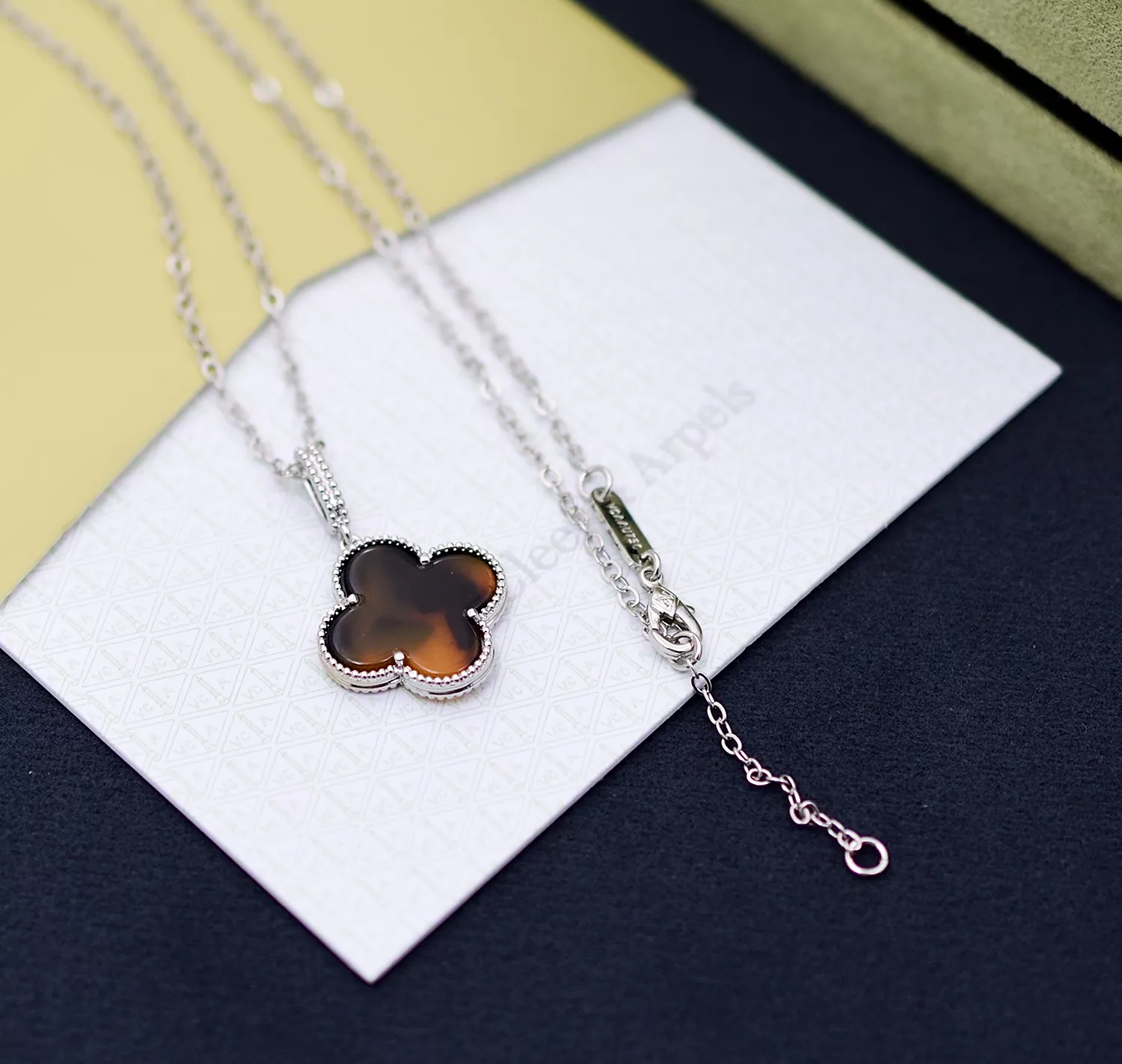 ModernLook 8719 Van Cleef & Arpels Necklaces For Women