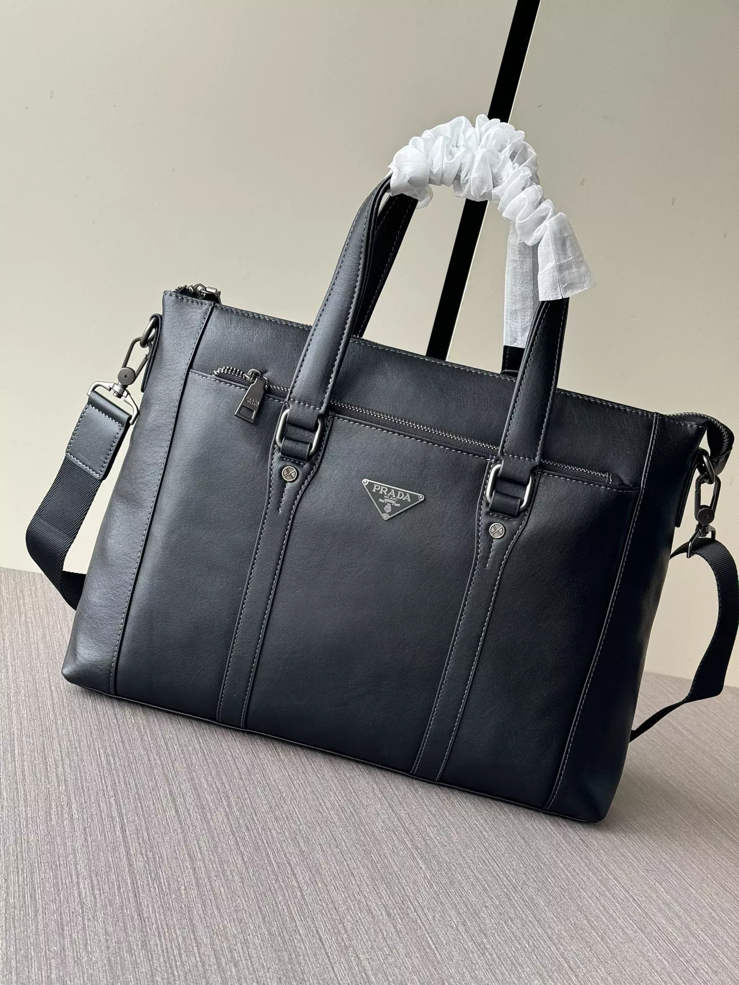 ModernLook 872 Prada AAA Man Handbags