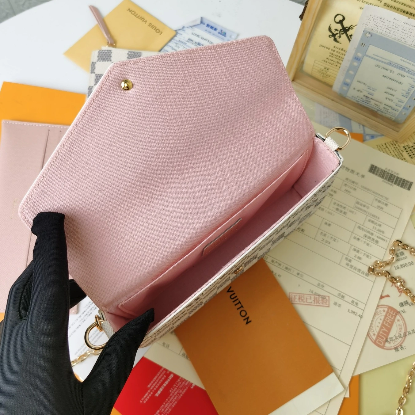 ModernLook 8805 Louis Vuitton LV Wallets For Women