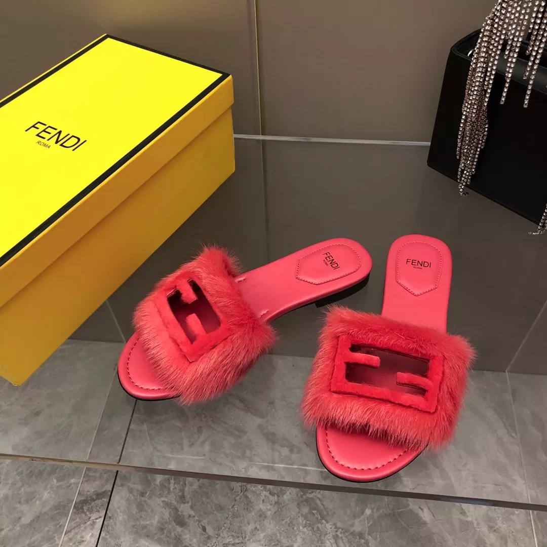 ModernLook 889 Fendi Slippers For Women