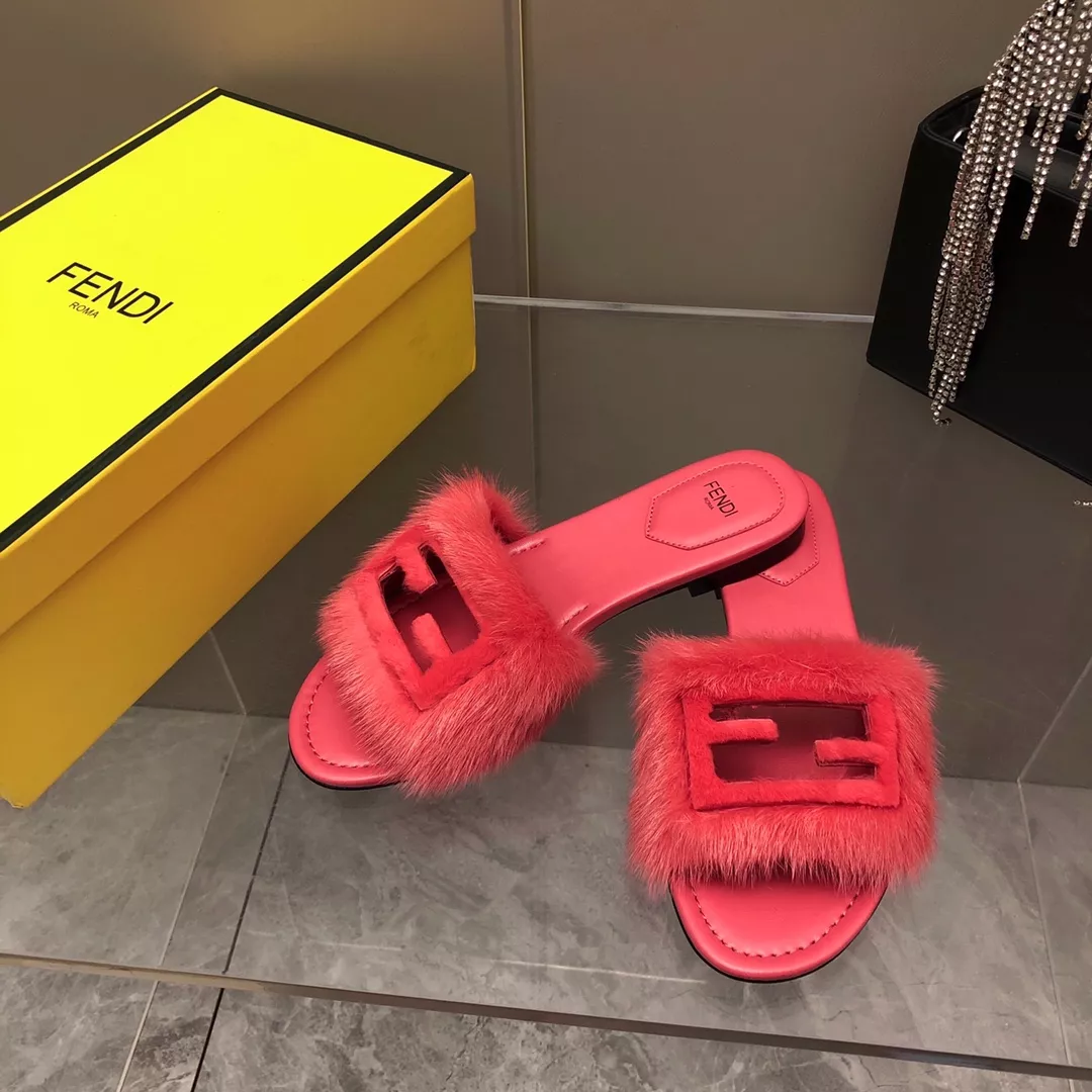 ModernLook 889 Fendi Slippers For Women
