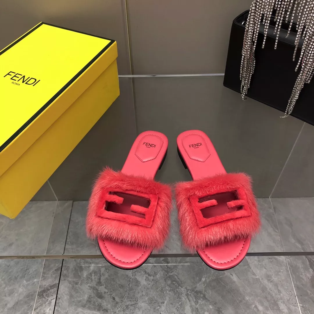 ModernLook 889 Fendi Slippers For Women