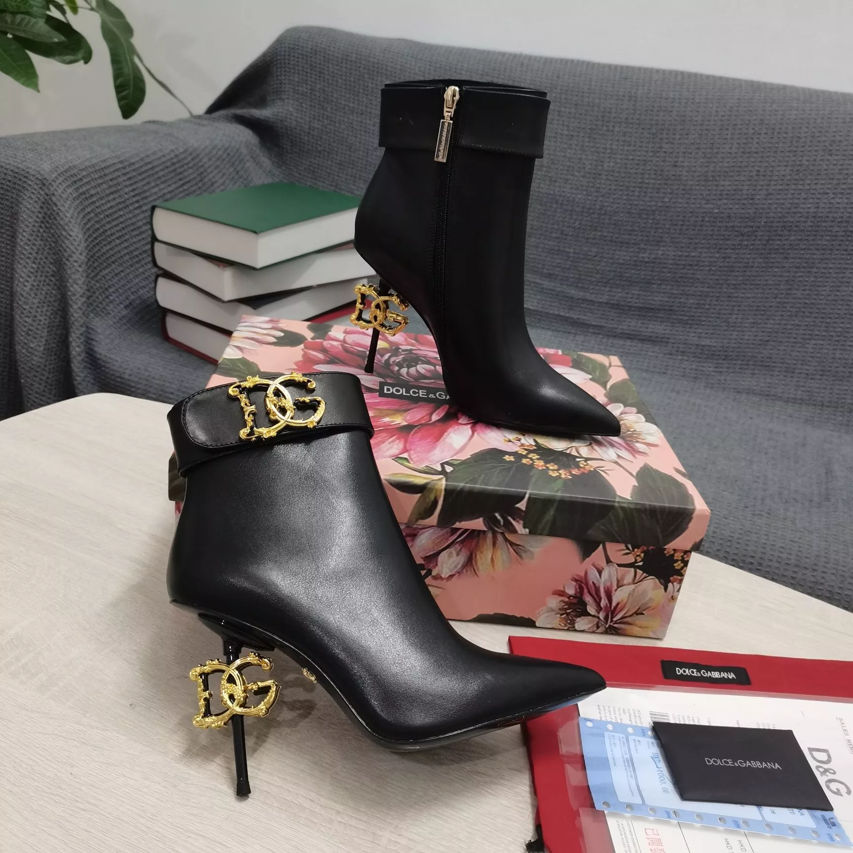 ModernLook 8901 Dolce & Gabbana D&G Boots For Women