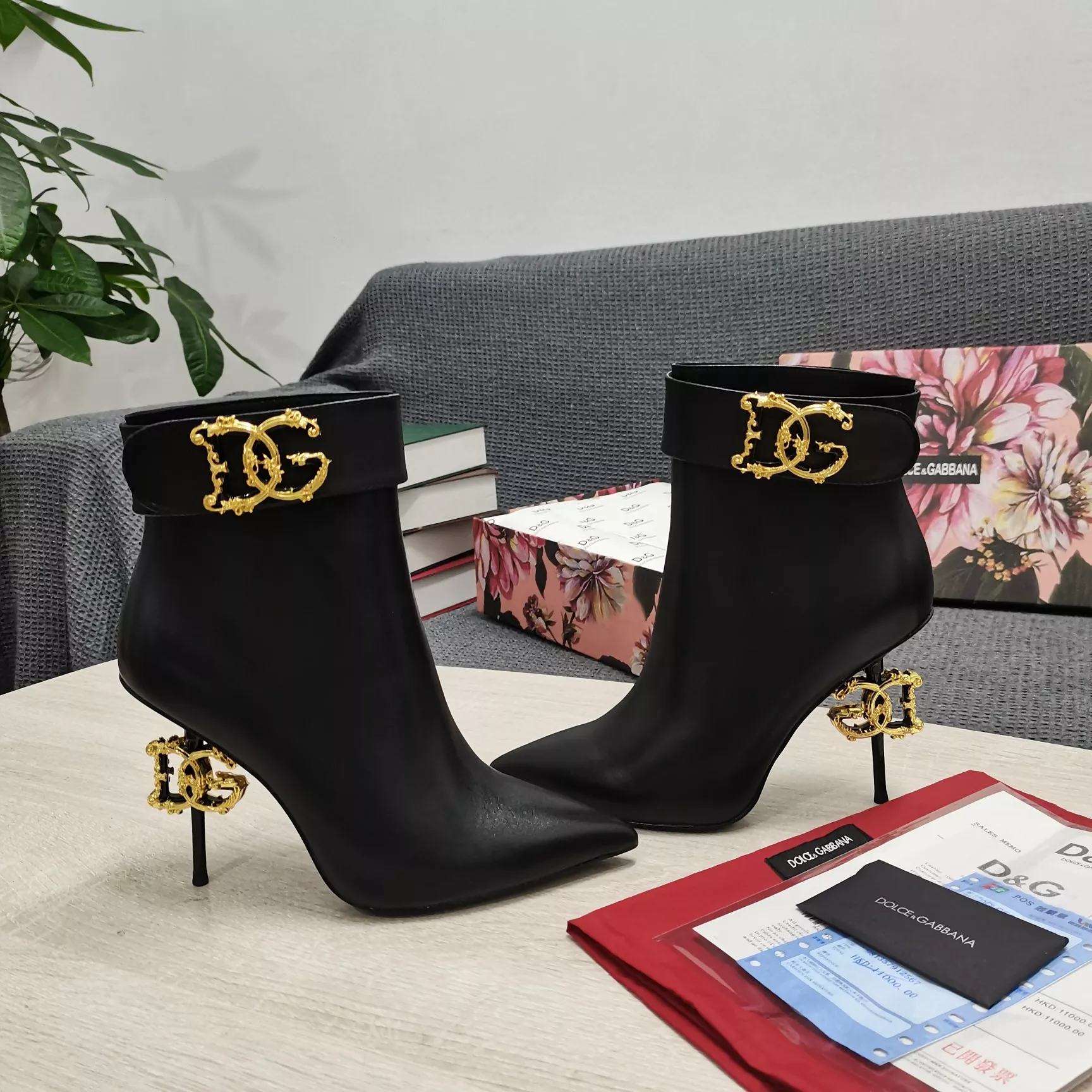 ModernLook 8901 Dolce & Gabbana D&G Boots For Women