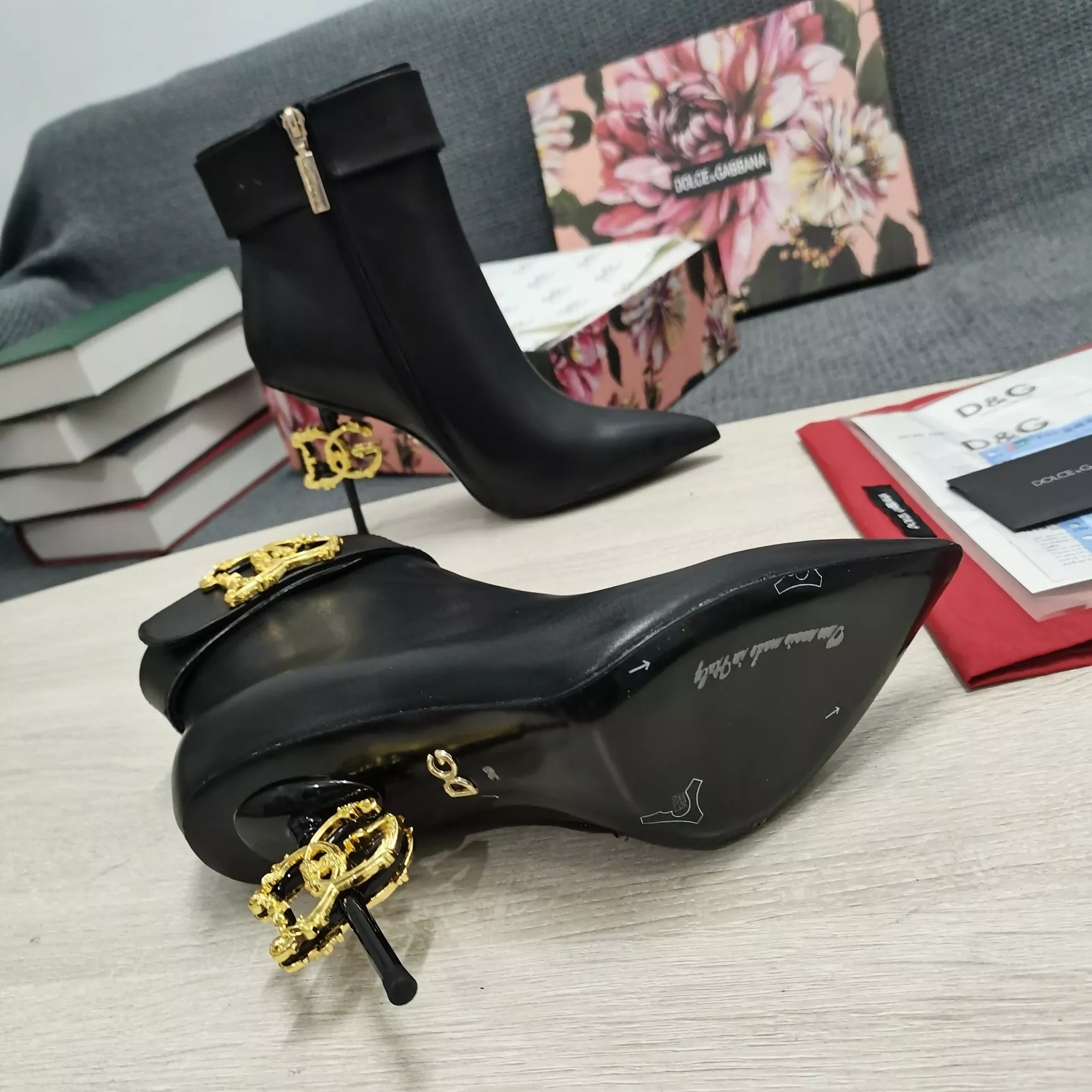 ModernLook 8901 Dolce & Gabbana D&G Boots For Women